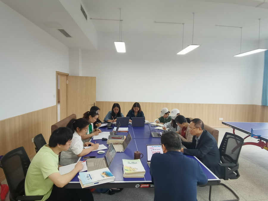 薪火相接  青蓝奋飞